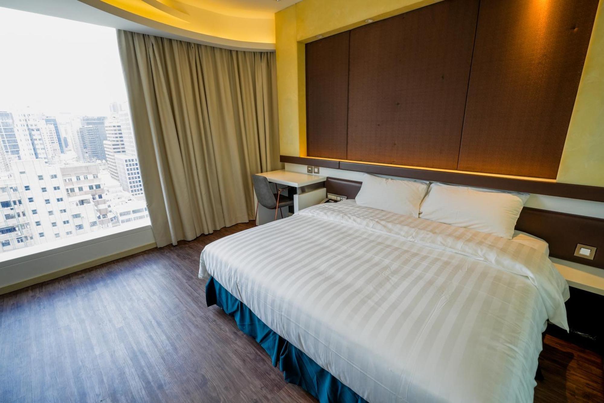 Deluxe Double Room with Balcony,1648264071:JPEG